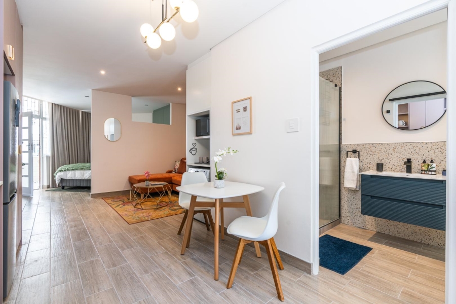 To Let 1 Bedroom Property for Rent in Sea Point Western Cape